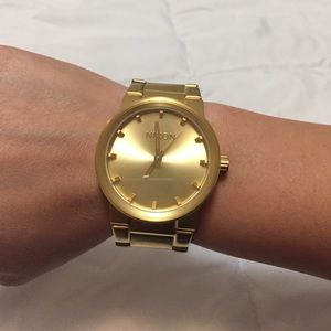 Nixon watch